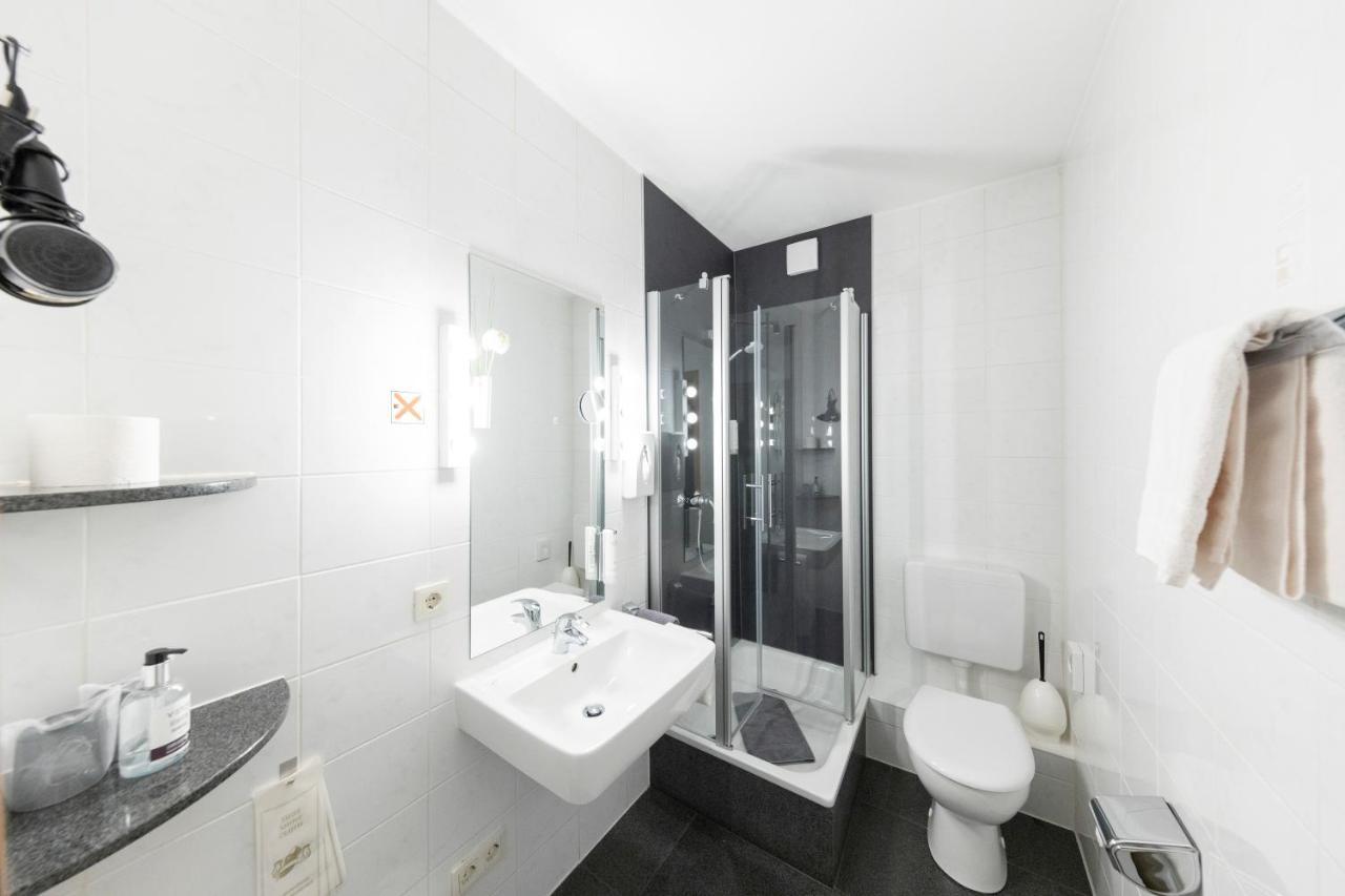 Hotel Reichshof Garni Шверте Екстер'єр фото