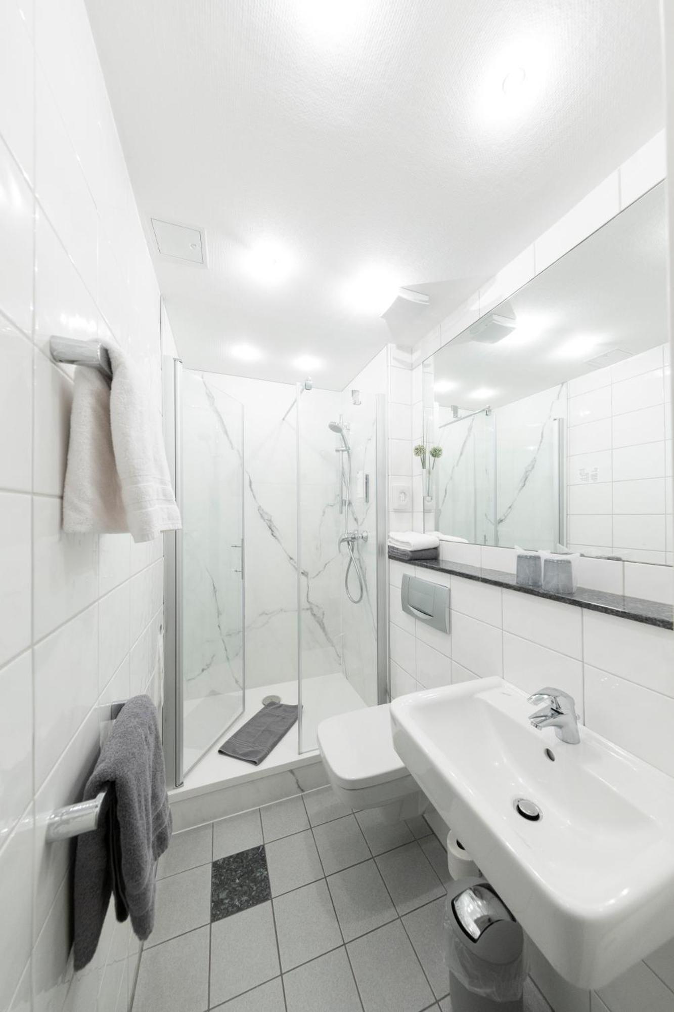 Hotel Reichshof Garni Шверте Екстер'єр фото
